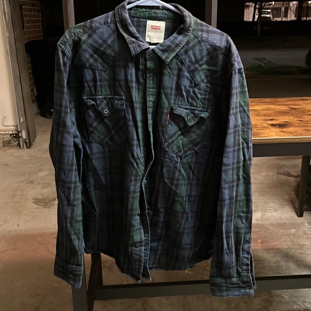 Levi’s Xl blue and green flannel